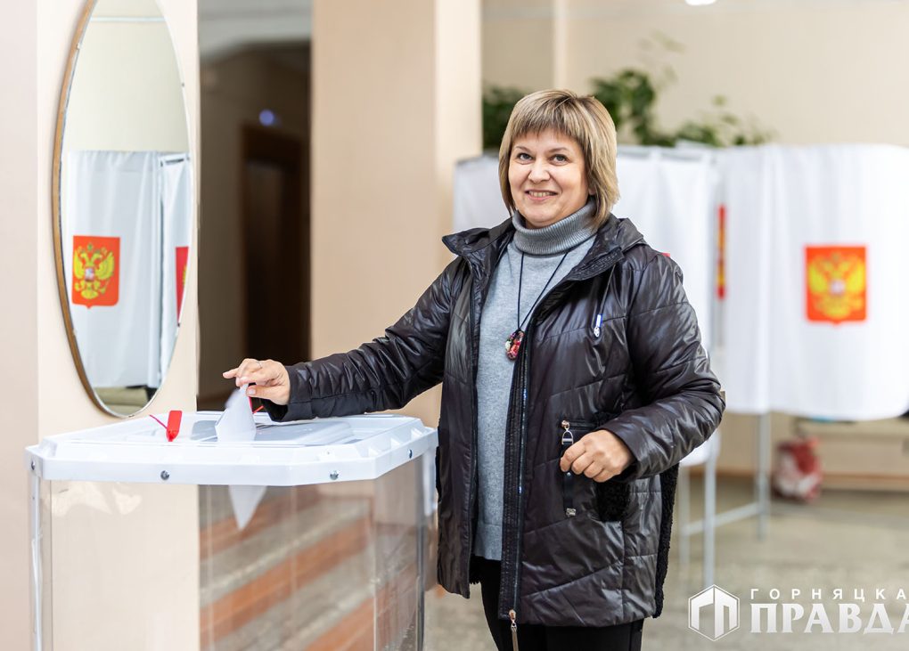 Коркинцы активно голосуют на своих участках