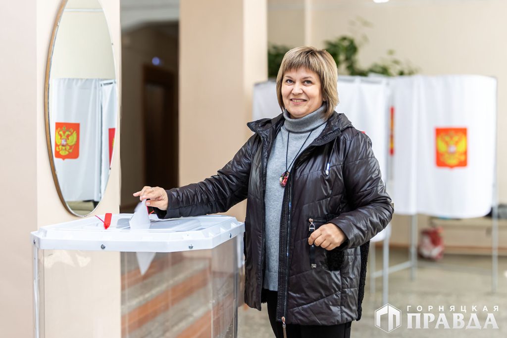 Коркинцы активно голосуют на своих участках