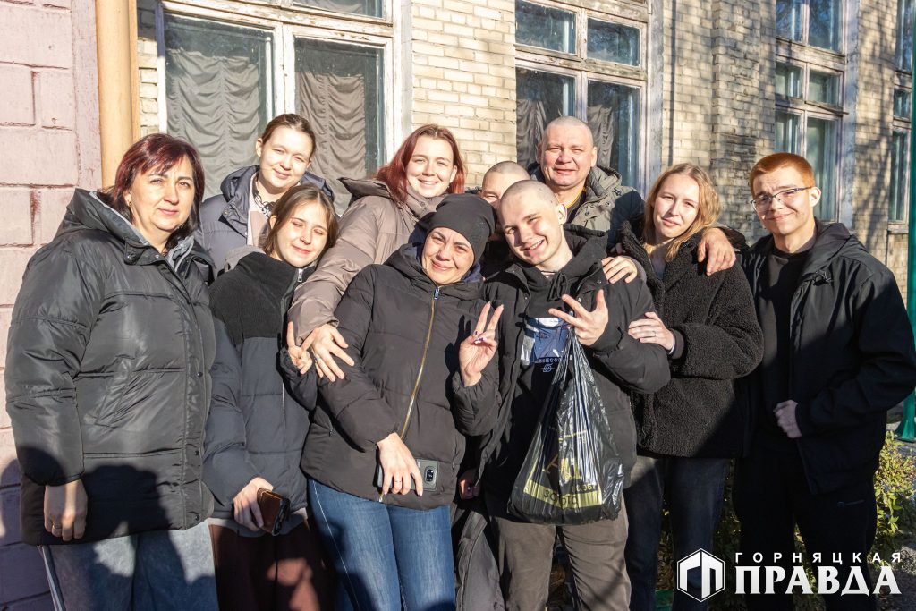 Сегодня девять коркинцев отправились отдавать священный долг Родине