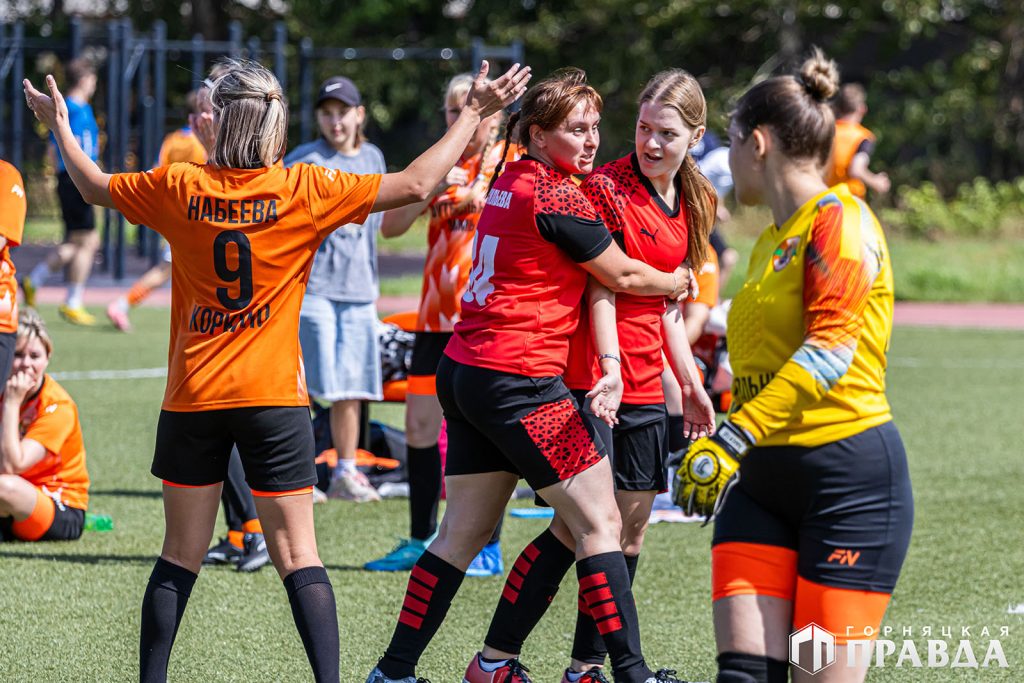 Стали известны имена чемпионов 37-го традиционного турнира по мини-футболу на призы главы Коркинского округа и газеты «Горняцкая правда»