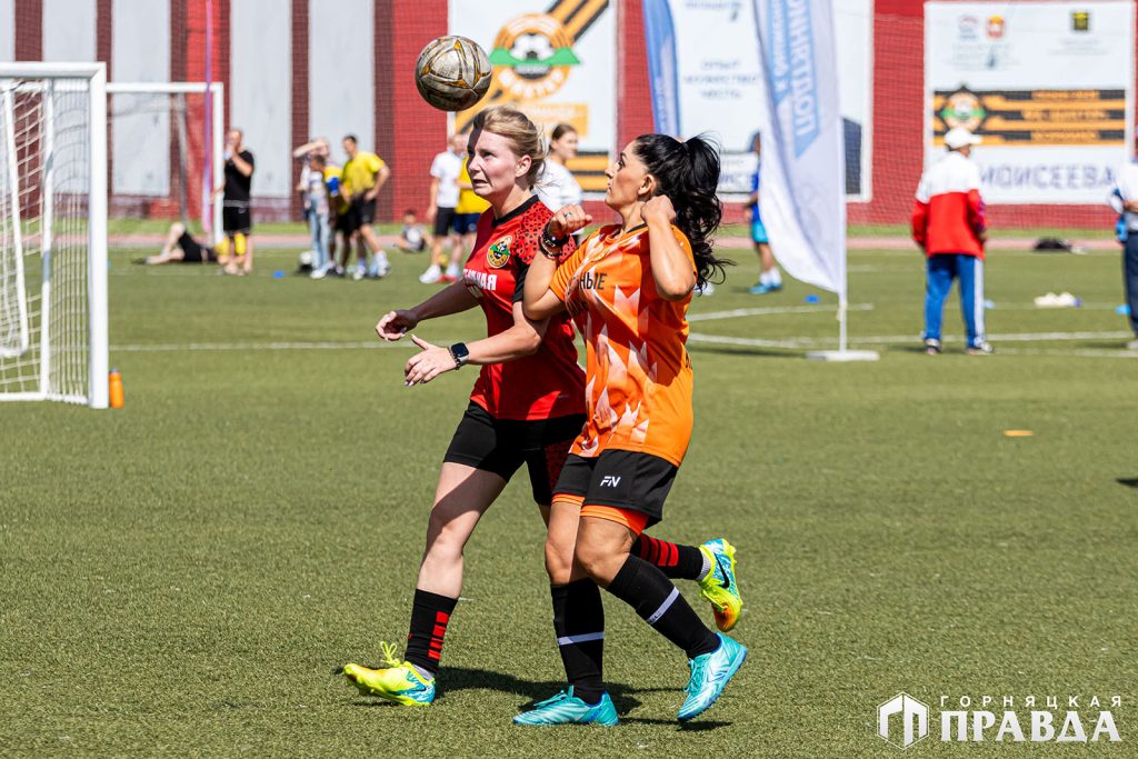 Стали известны имена чемпионов 37-го традиционного турнира по мини-футболу на призы главы Коркинского округа и газеты «Горняцкая правда»