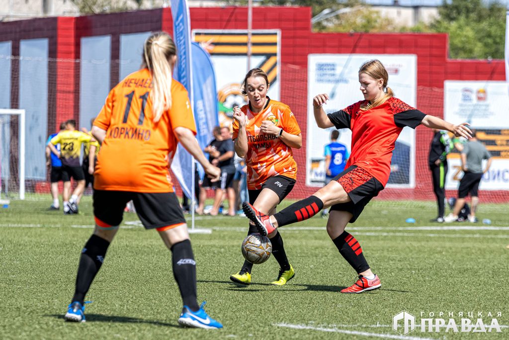 Стали известны имена чемпионов 37-го традиционного турнира по мини-футболу на призы главы Коркинского округа и газеты «Горняцкая правда»