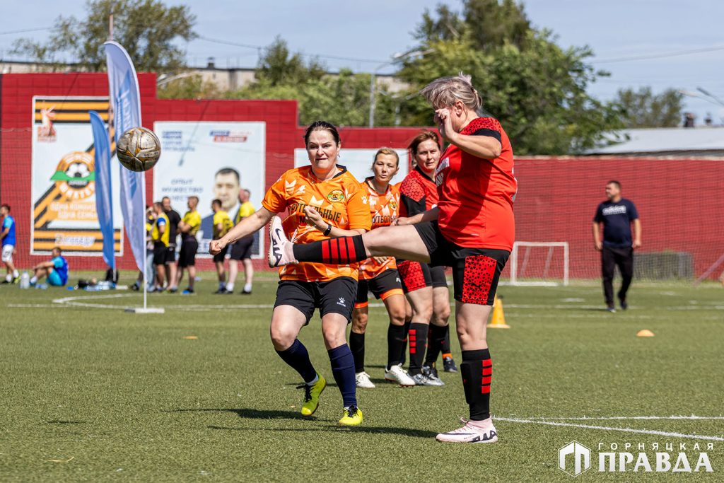 Стали известны имена чемпионов 37-го традиционного турнира по мини-футболу на призы главы Коркинского округа и газеты «Горняцкая правда»