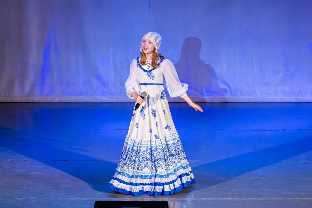 Коркинцы выставкой и концертом отметили День народного единства