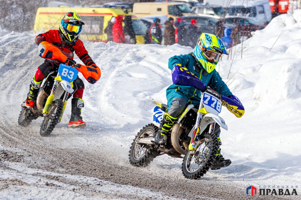 В зимнем мотокроссе в Коркино участвовали 85 гонщиков из Челябинской области и даже из Башкортостана и Екатеринбурга!
