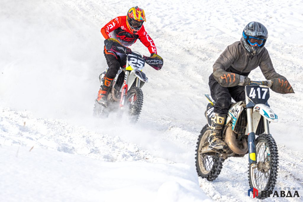 В зимнем мотокроссе в Коркино участвовали 85 гонщиков из Челябинской области и даже из Башкортостана и Екатеринбурга!