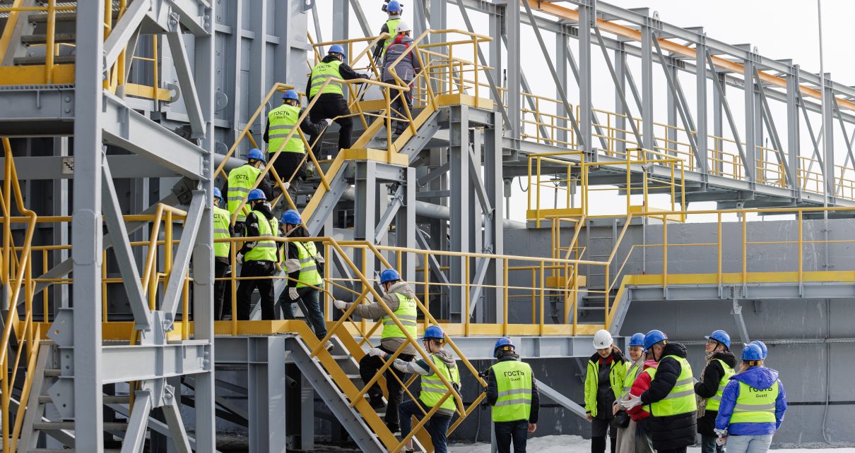 Студенты Челябинского энергетического колледжа впервые побывали на технотуре на Томинском ГОКе