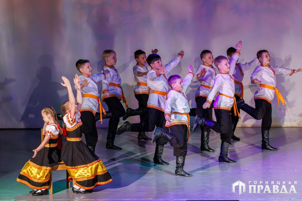 Сегодня с профессиональным праздником поздравили коркинских сотрудников коммунальной сферы