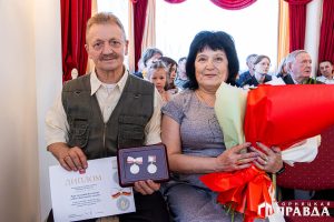 Коркинские юбиляры получили знаки отличия «Семейное счастье»