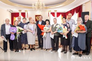 Коркинские юбиляры получили знаки отличия «Семейное счастье»