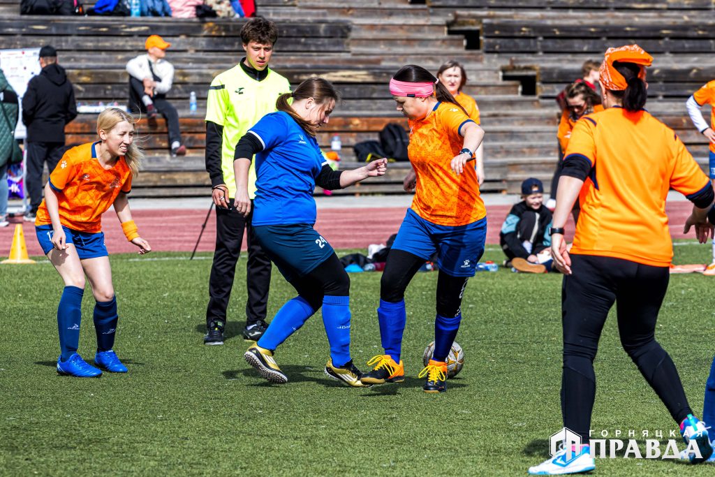 На Кубке коркинской весны наградили все одиннадцать команд