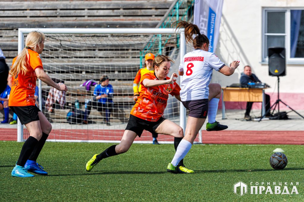 На Кубке коркинской весны наградили все одиннадцать команд