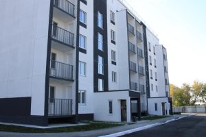 Новый дом на улице 9 Января скоро встретит своих жильцов